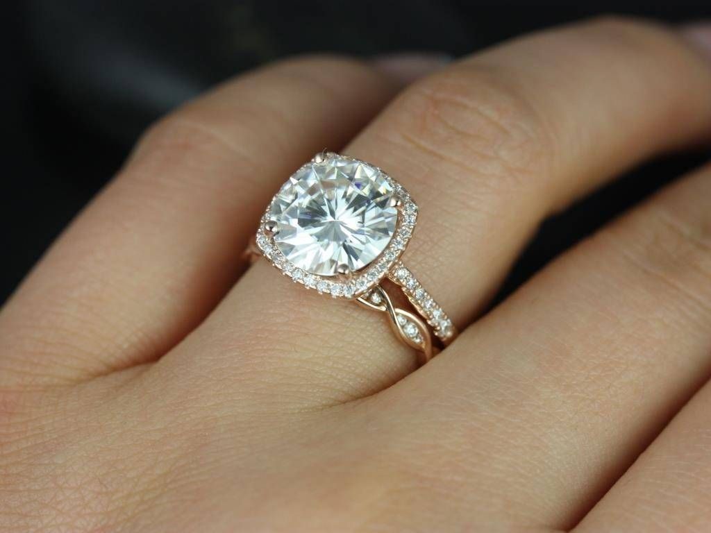 Featured Photo of Round Cushion Cut Diamond Engagement Rings