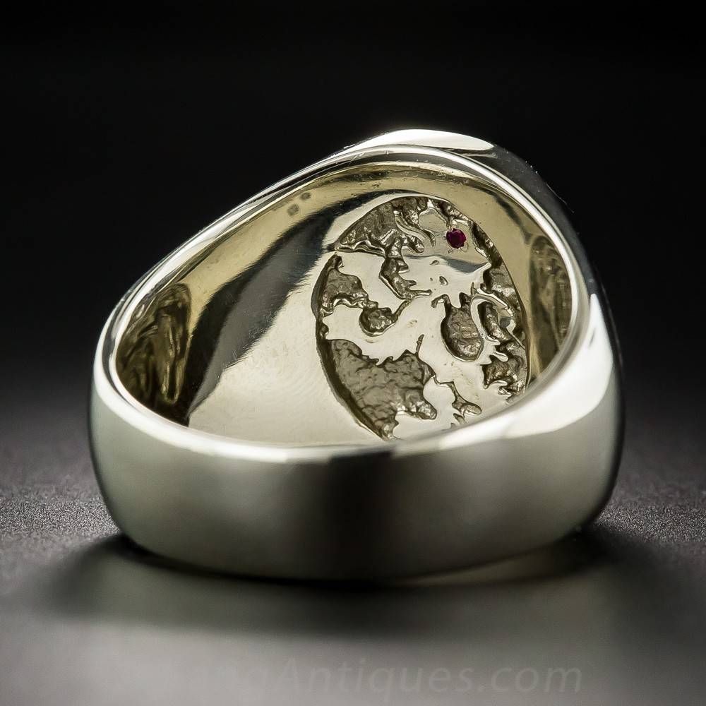 Gent's 18k White Gold Coat Of Arms Signet Ringrampant Lion With Lion Engagement Rings (View 15 of 15)