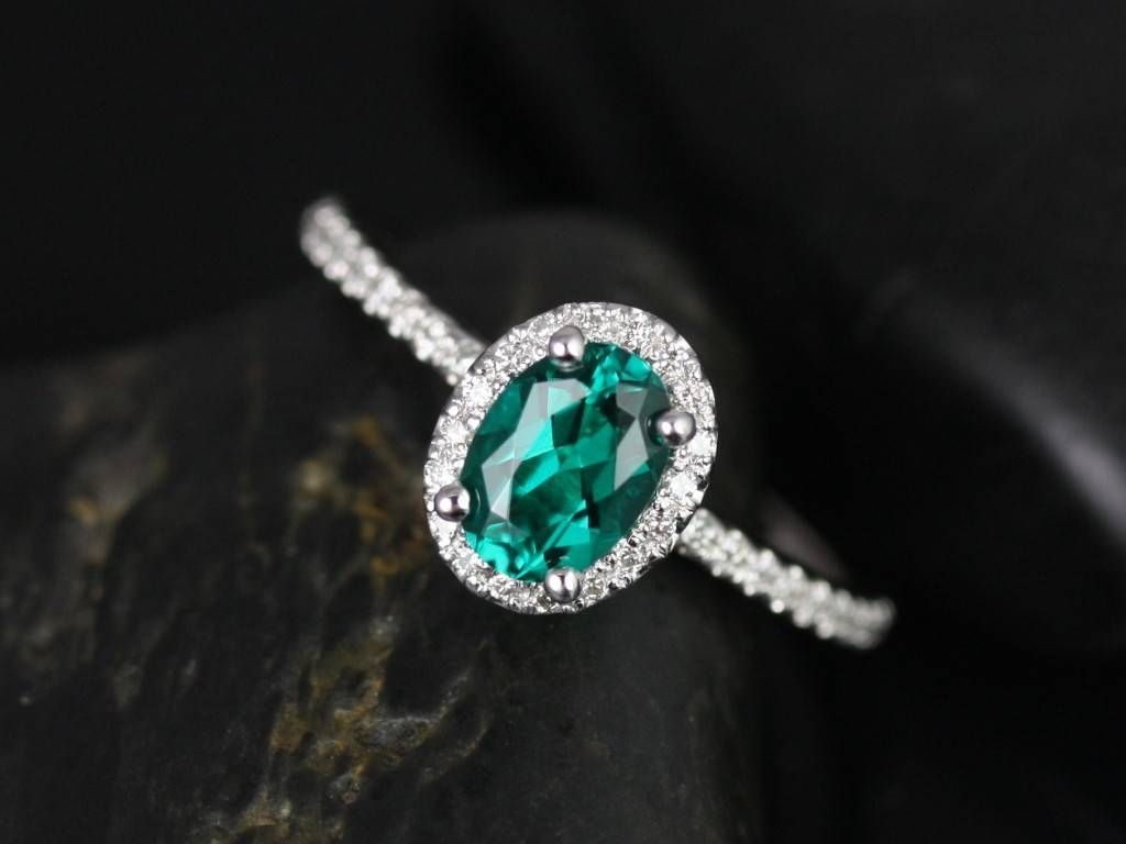 Rosados Box Ultra Petite Federella 7x5mm White Gold Oval Emerald With Emerald Celtic Engagement Rings (View 5 of 15)