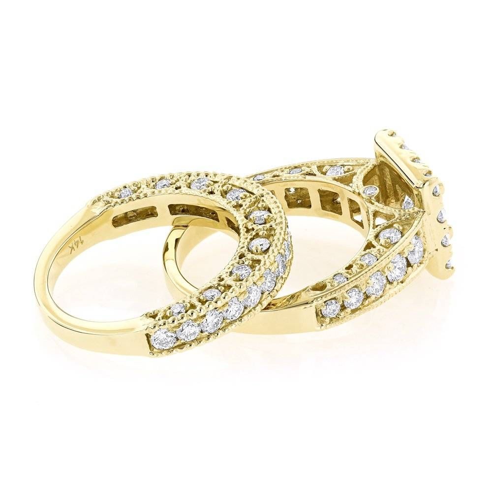 Princess Cut Round Diamond Engagement Ring Wedding Band Set  (View 15 of 15)