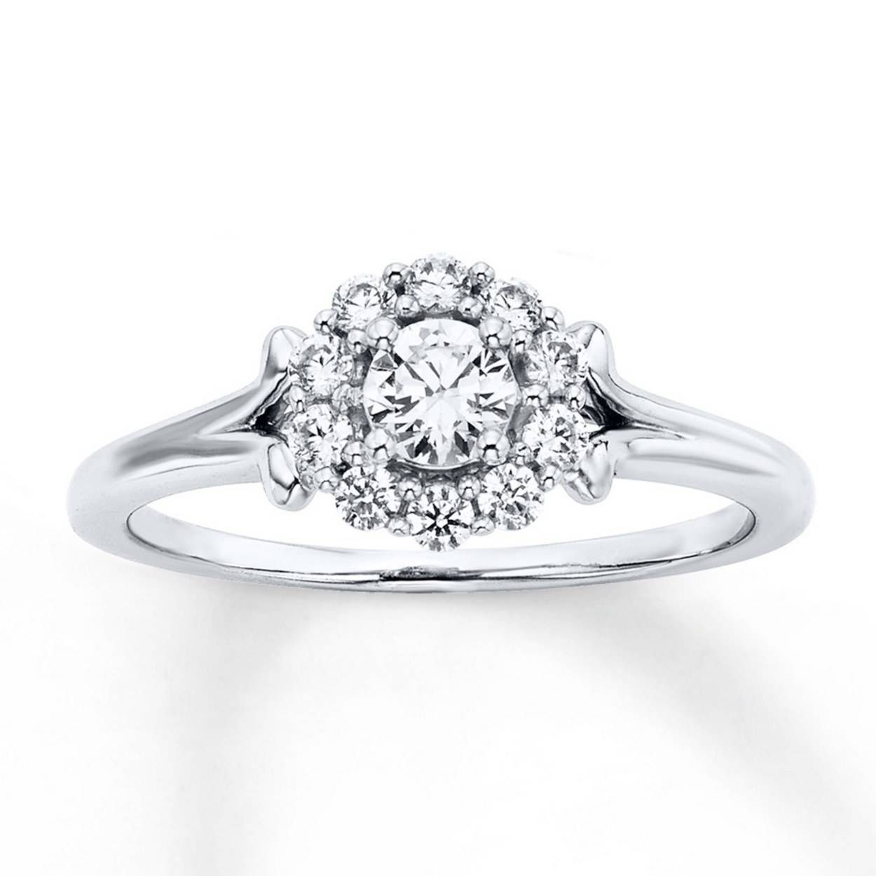 Wedding Rings : Diamond Ring On Black Reflected Background Wedding Regarding Chicago Diamond Engagement Rings (View 8 of 15)