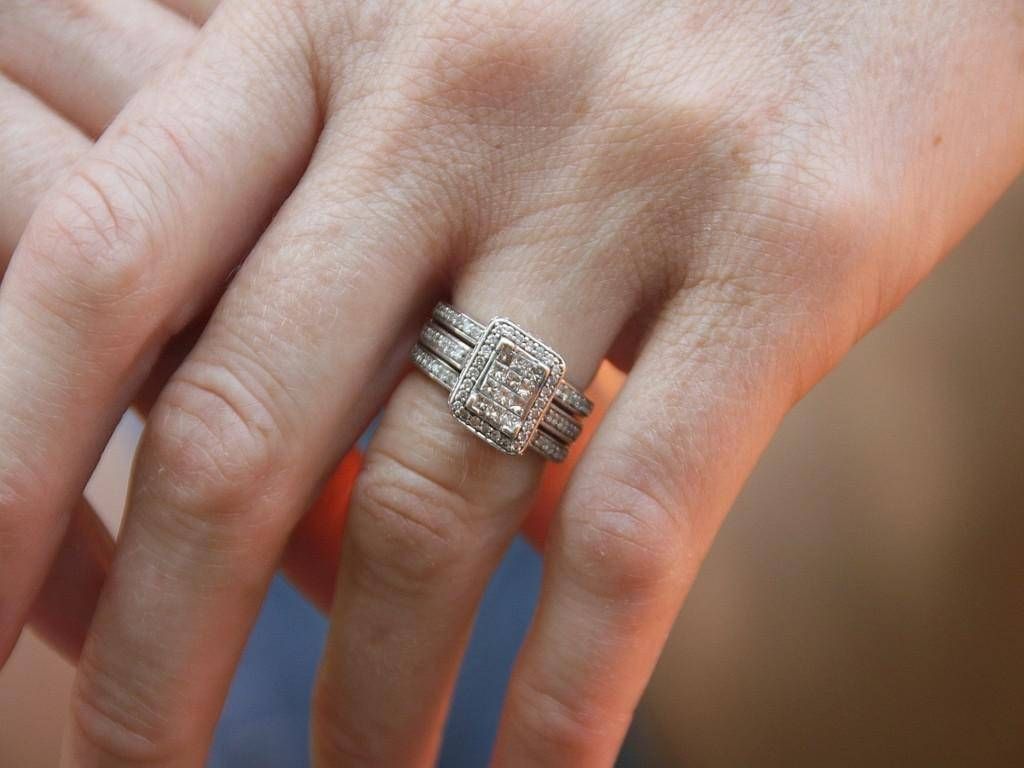 Looking For 10th Anniversary Gift Ideas For Her Regarding Best And Newest Ten Year Anniversary Rings (Photo 25 of 25)