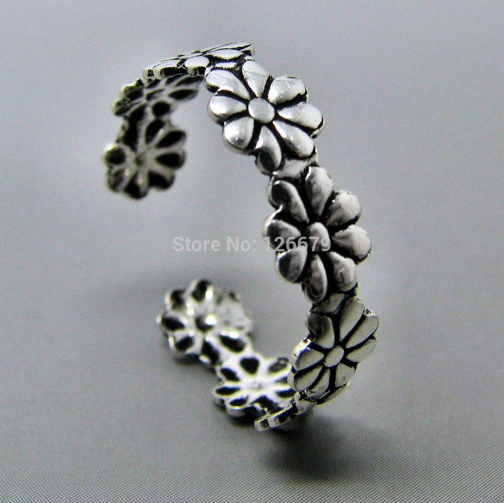 New Fashion Antique Silver Sweet Vintage Flower Finger Toe Ring Pertaining To Most Up To Date Vintage Toe Rings (View 1 of 15)