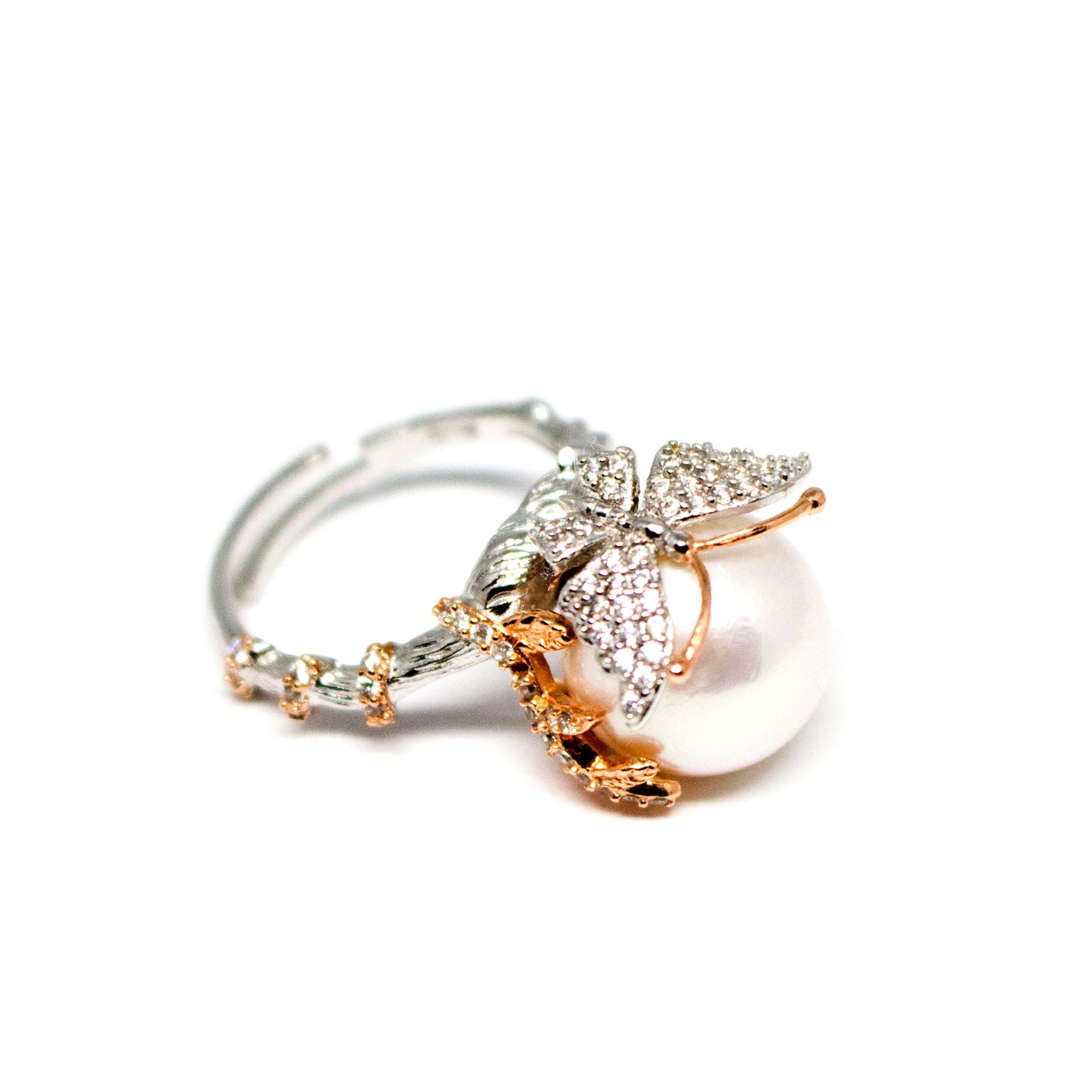 Butterfly Over Edison Pearl Ring Pertaining To Recent Sparkling Butterfly Rings (View 19 of 25)
