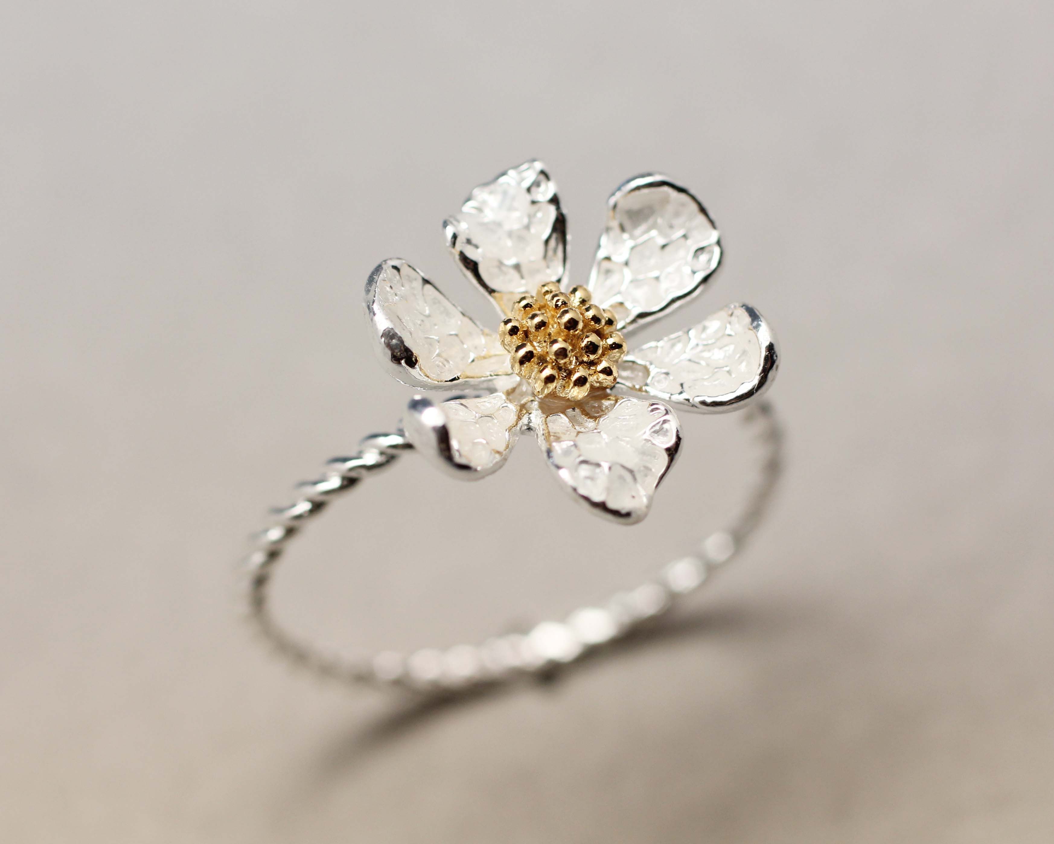 Danity White Daisy Flower Ring Within Recent Daisy Flower Rings (View 1 of 25)