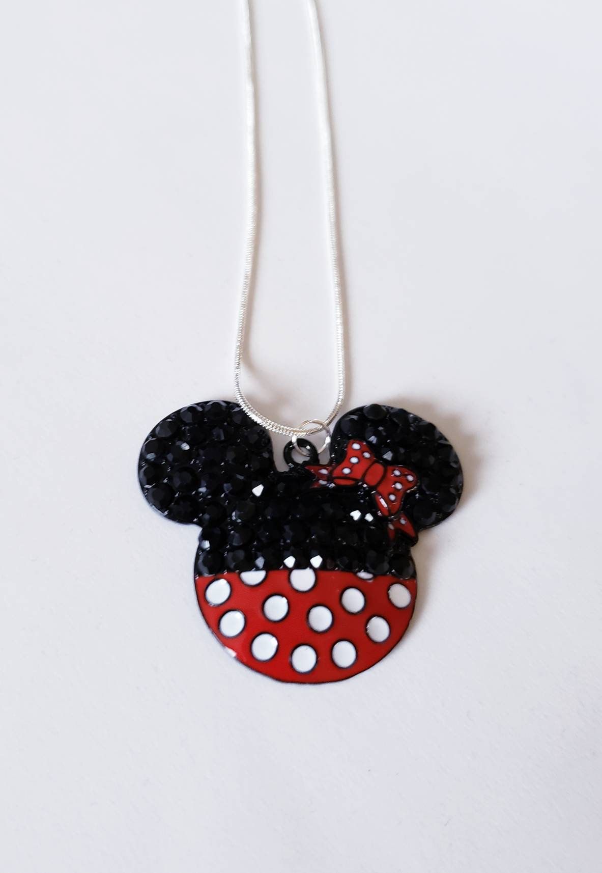 Disney Minnie Mouse Enamel Pendant Silver Necklace Regarding Current Disney Minnie’s Polka Dots Pendant Necklaces (View 15 of 25)