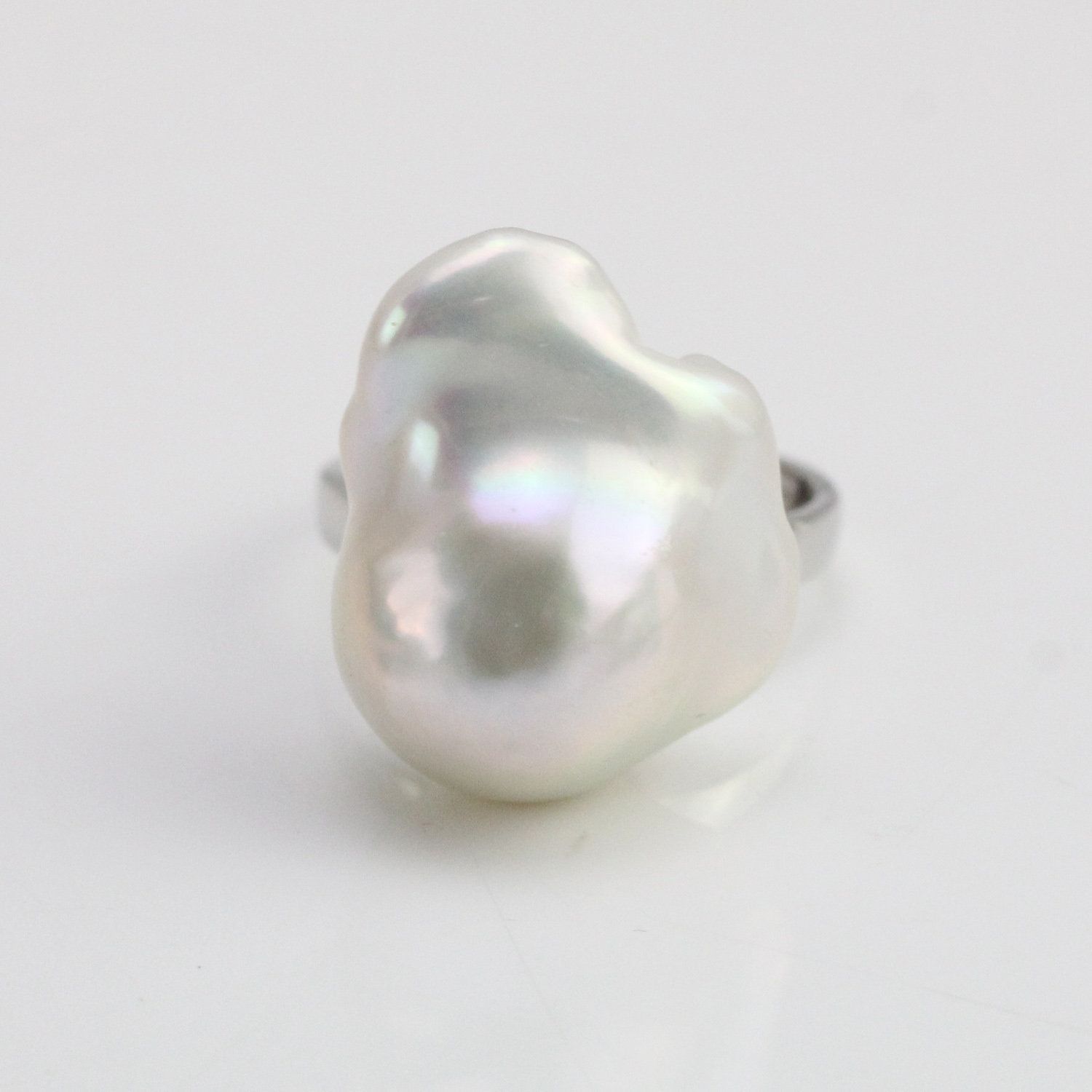 Only One Piece,large Baroque Pearl Ring, (View 20 of 25)