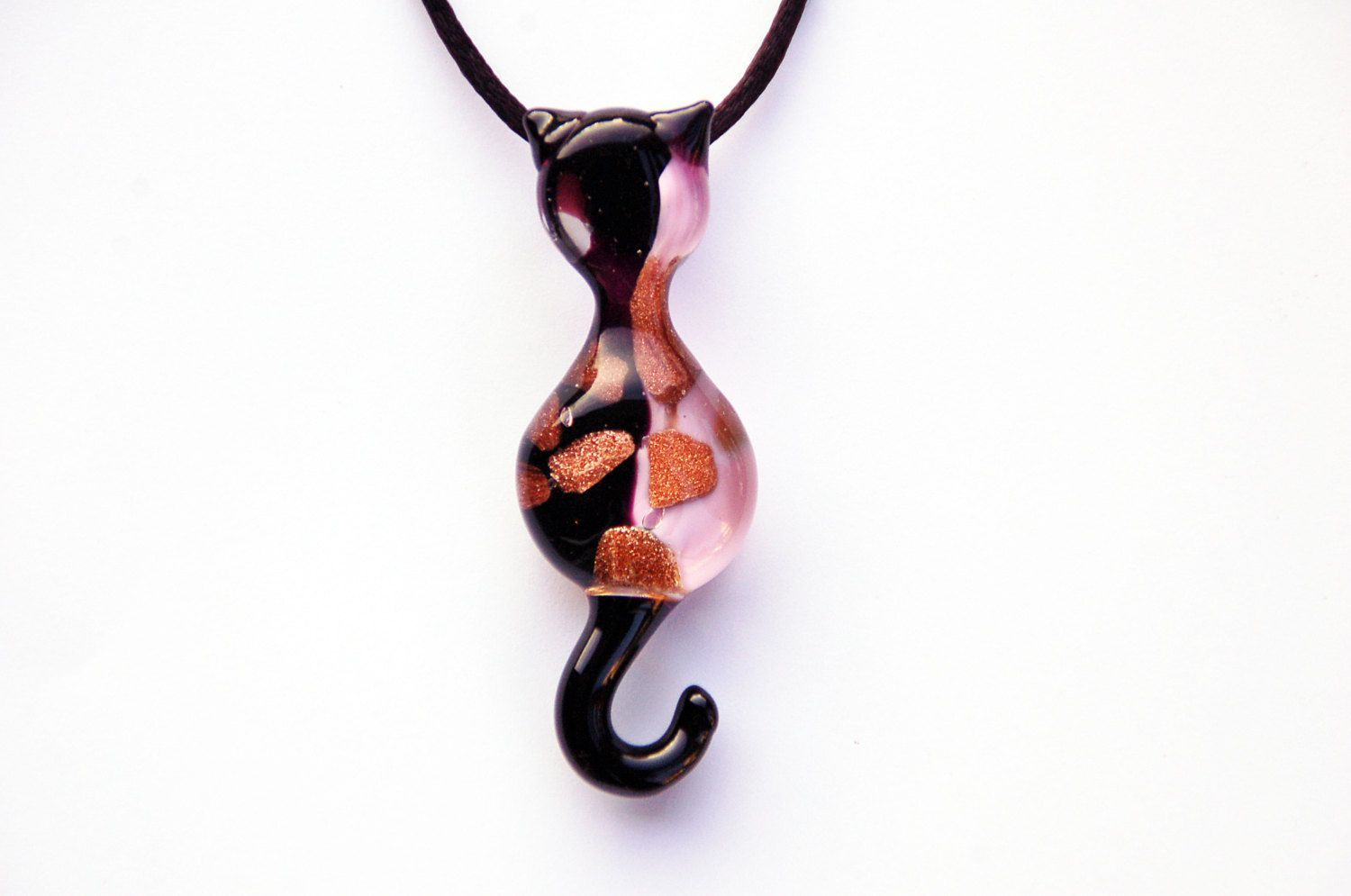 Pink Cat Murano Glass Necklace Pendant Handmade With 24 K Gold Leaf Throughout Best And Newest Pink Murano Glass Leaf Pendant Necklaces (View 1 of 25)