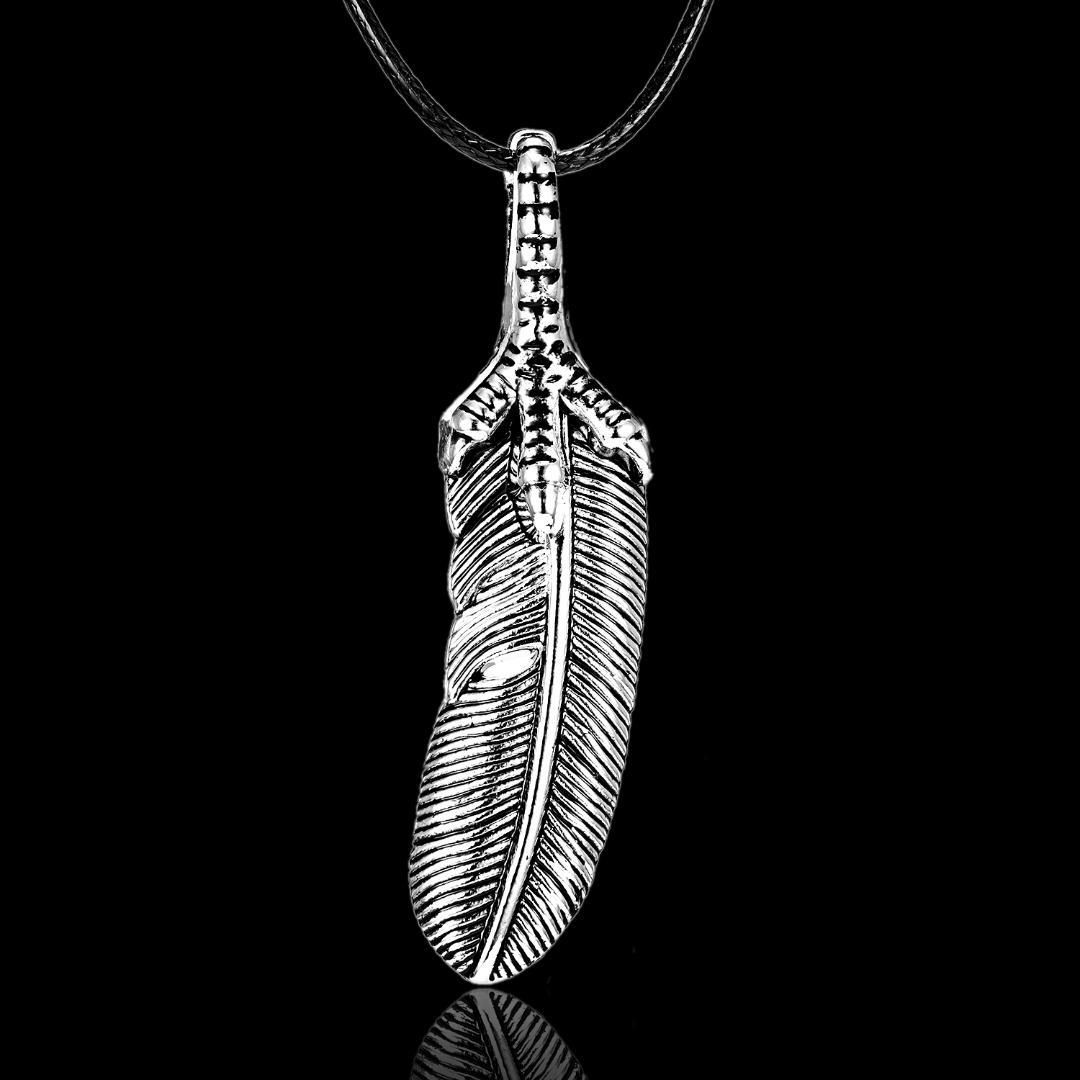 Punk Leaf Feather Pendants Chain Necklace For Women/man Personality Eagle  Claw Design Vintage Necklace Jewelry 6l5001 Within Most Recently Released Single Feather Pendant Necklaces (View 11 of 25)