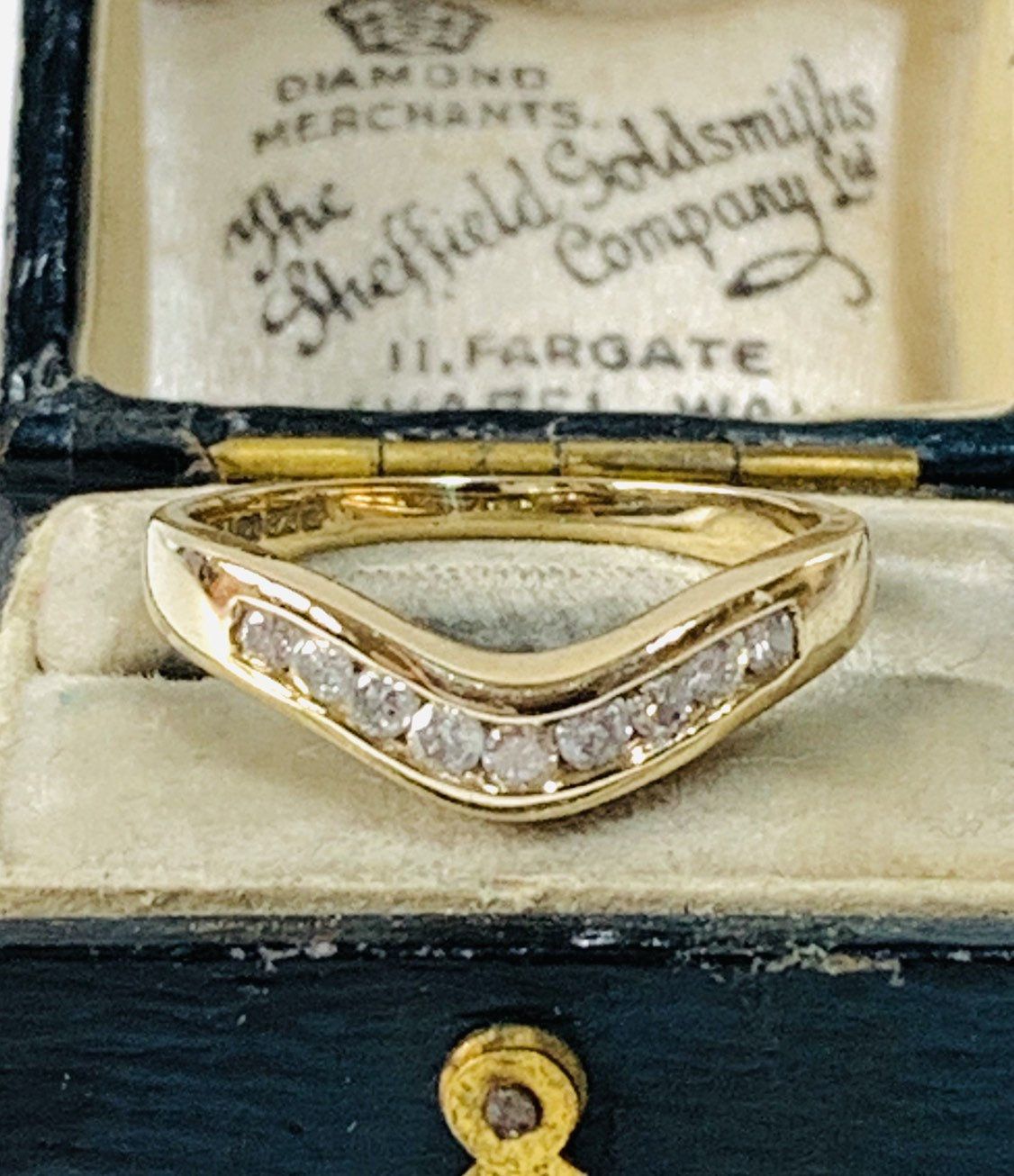 Superb Sparkling Vintage 9ct Yellow Gold  (View 22 of 25)