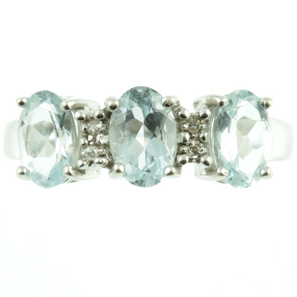 Three Stone Aquamarine Ring Throughout Recent Clear Three Stone Rings (View 24 of 25)