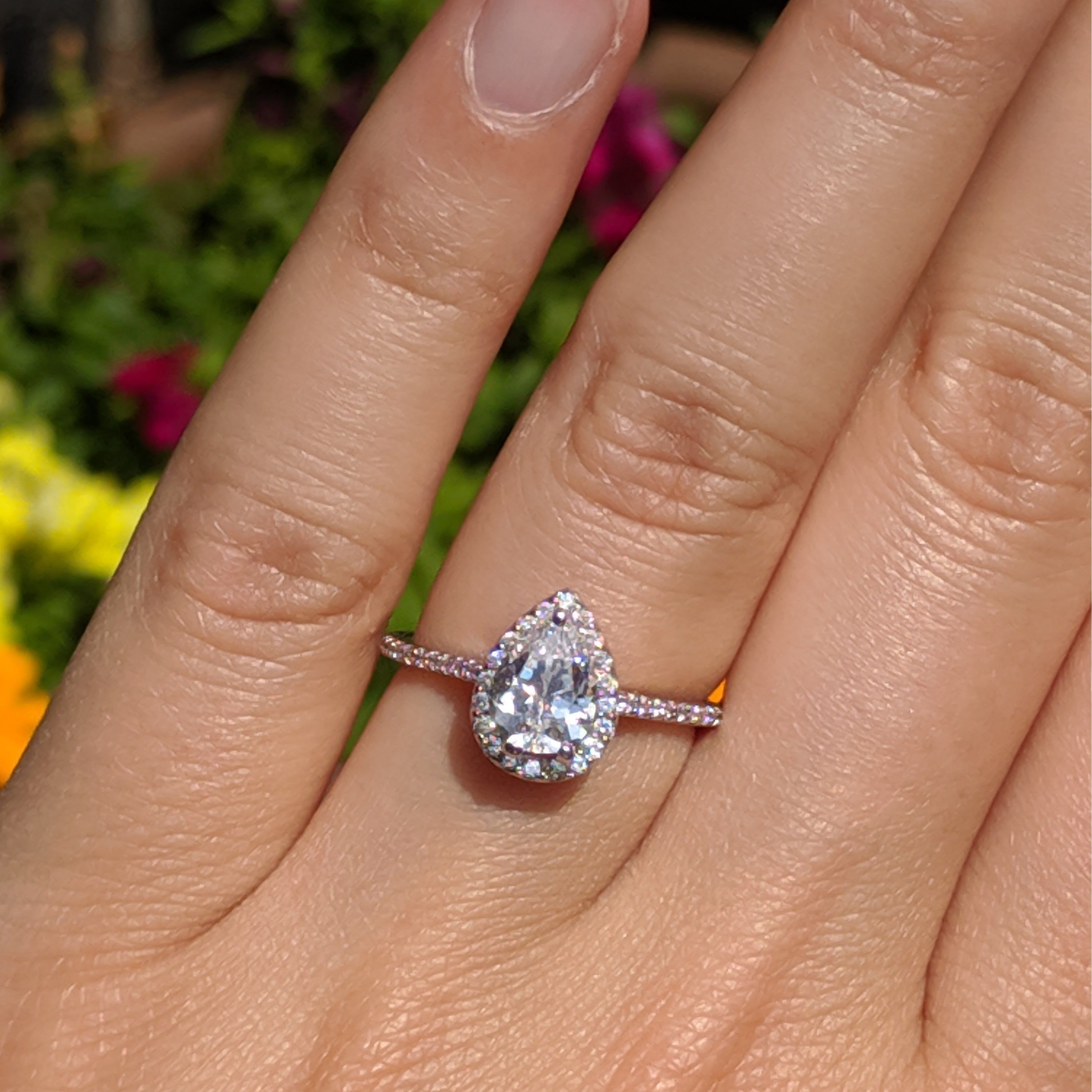 Twobirch Classic Pear Shaped Diamond Halo Engagement Ring In 10k Gold ( (View 22 of 25)