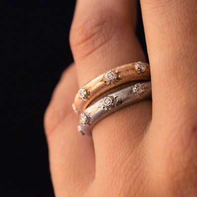 Diamond Satin Gold Band Ring In Vendita Su Pamono Regarding Gold Band Rings With Diamonds (View 13 of 25)