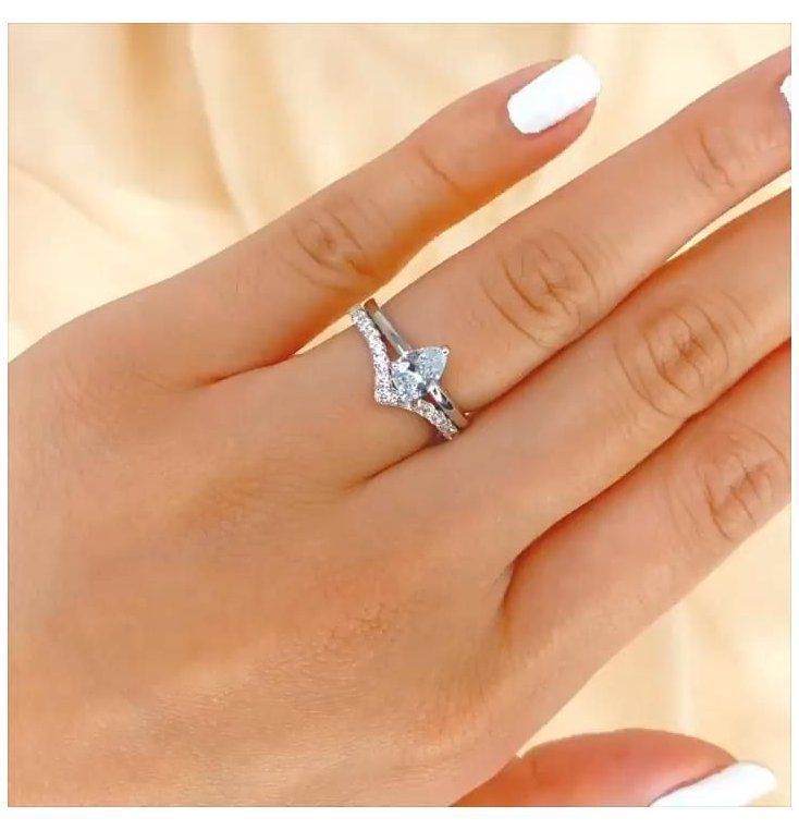 Inexpensive Women's Wedding Rings – Pear Shaped Petite Chevron Wedding Ring  #inexpensive #un… | Pear Shaped Wedding Rings, Pear Wedding Ring, Wedding  Rings Teardrop Regarding Petite Pear Shape Diamond Rings (View 8 of 25)
