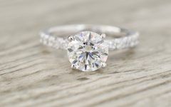 25 Best Round Brilliant Diamond Micropavé Engagement Rings