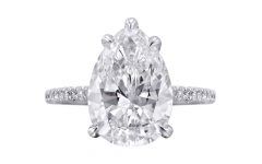 Pear Shaped Diamond Settings Engagement Rings