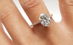 Oval-shaped Engagement Rings