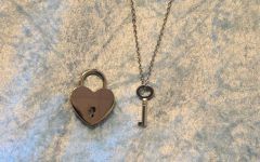 Heart-shaped Padlock Necklaces