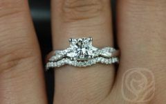 15 The Best Wedding Bands for Twisted Engagement Rings